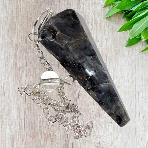 Crystal Pendulum - Picture 3 of 10